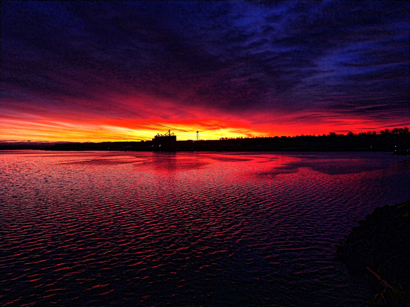 Columbia River Sunrise (edit)